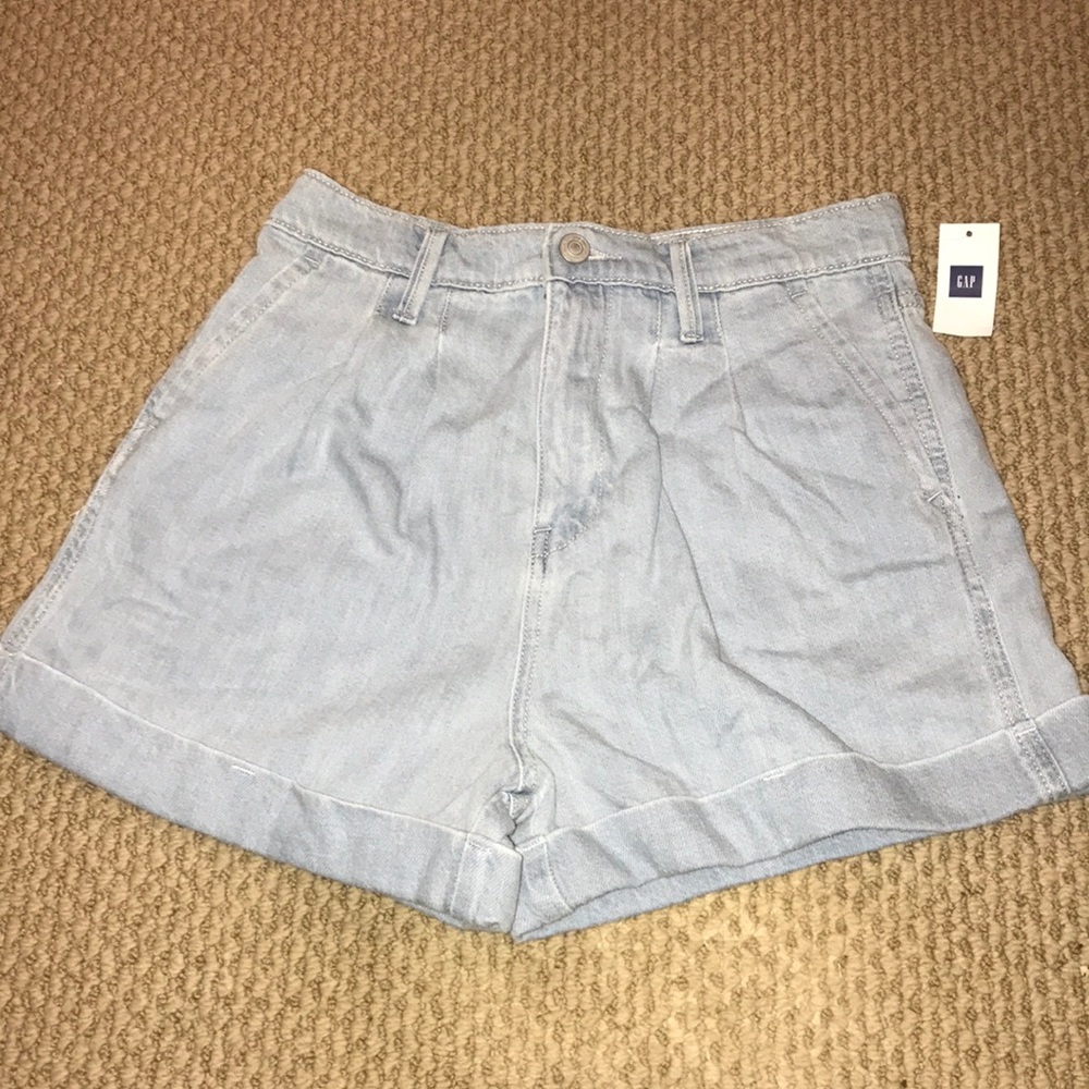 Gap Super High Rise Shorts